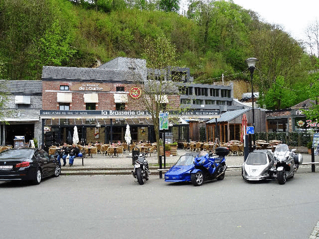 �f�����r���C�ł̒��H