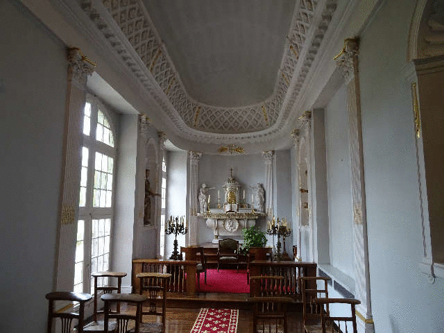 ���R�̒��ɘȂޒ����M���̋{�a