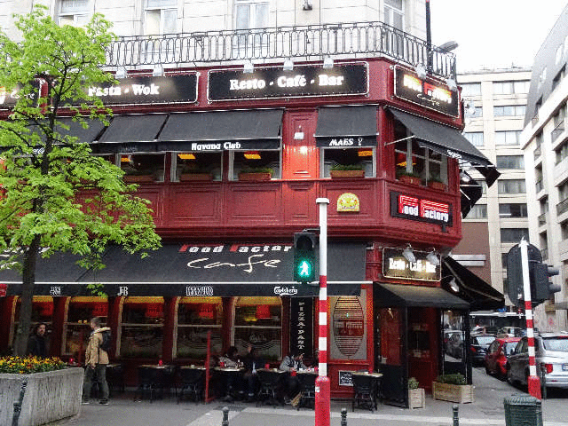 �[���̃u�����b�Z�����ӎ`��FOOD FACTORY CAFE