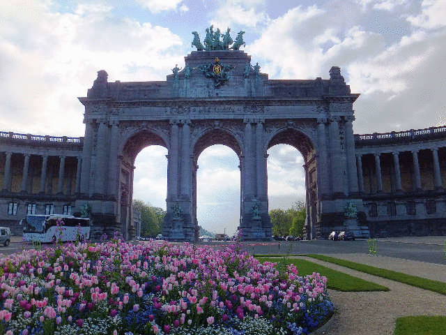 ���{�M����