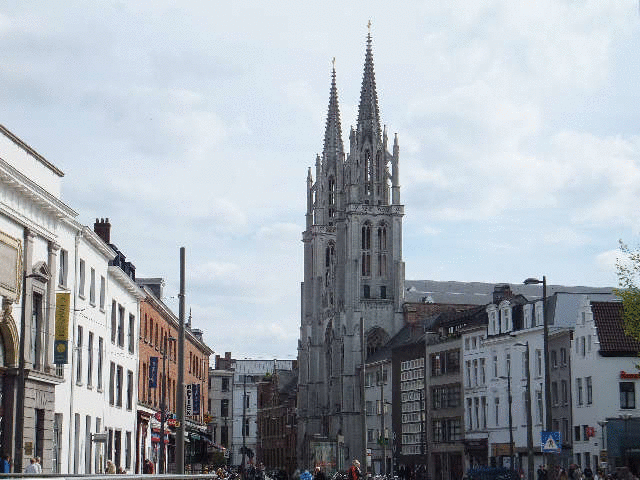 ���[�x���X�̐��ƂƃA���g���[�v�̊X