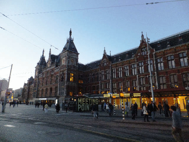 �A���X�e���삩�瑱���^�͂Ɋ|����}�w���̒��ˋ�